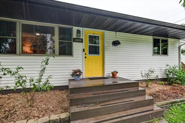 3909 Hynek Road, Madison, WI 53714