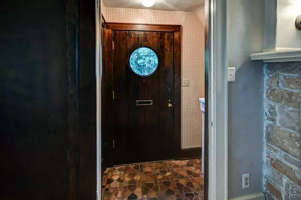 4221 Wanetah Trail, Madison, WI 53711