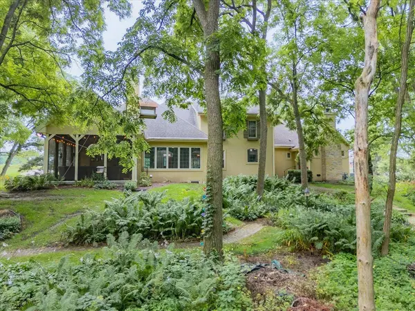 1741 Black Cherry Court, Verona, WI 53593