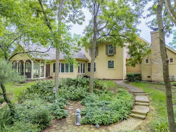 1741 Black Cherry Court, Verona, WI 53593