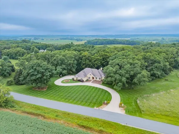 1741 Black Cherry Court, Verona, WI 53593
