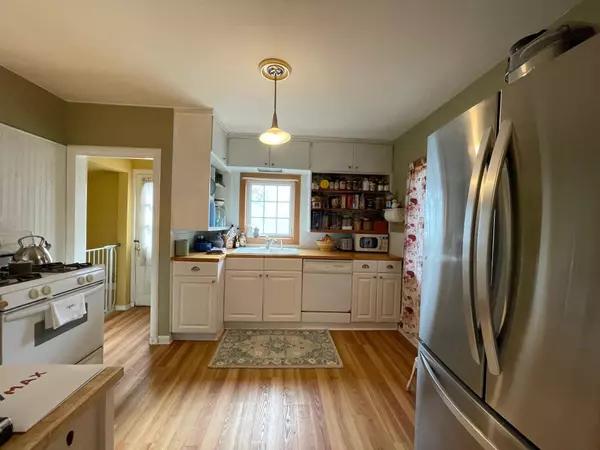 1520 Ruger Avenue, Janesville, WI 53545