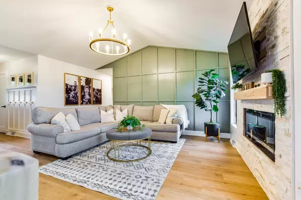 1407 Broadway Drive, Sun Prairie, WI 53590