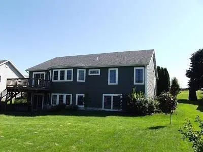 1051 Cardinal Drive, Highland, WI 53543