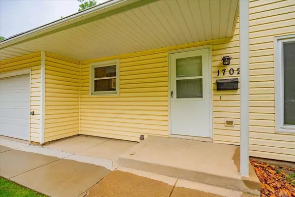 1702 Rae Lane, Madison, WI 53711