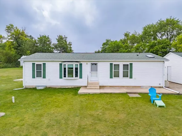 W585 Highway 92, Brooklyn, WI 53521