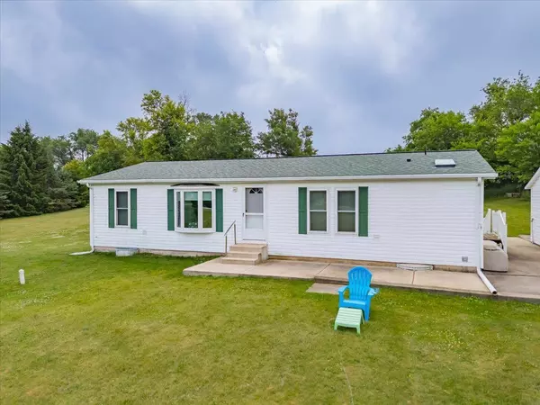W585 Highway 92, Brooklyn, WI 53521