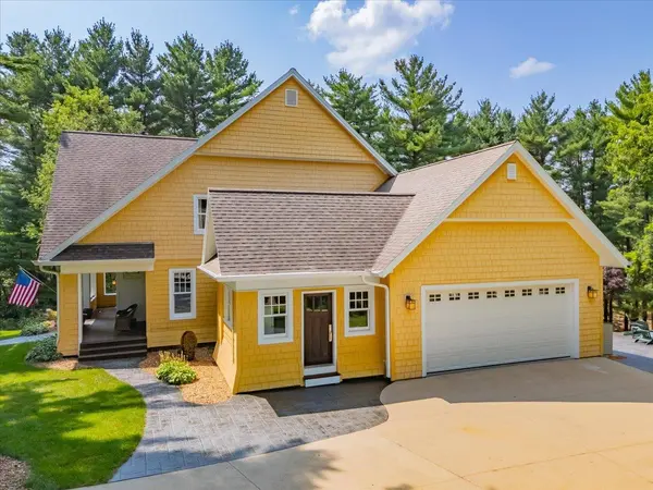 8462 Arbor Trace Drive, Verona, WI 53593