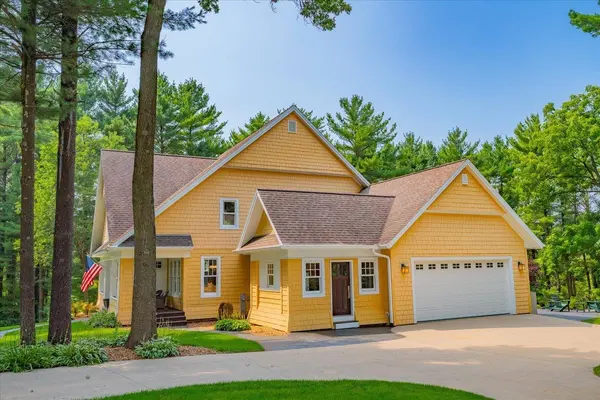 8462 Arbor Trace Drive, Verona, WI 53593