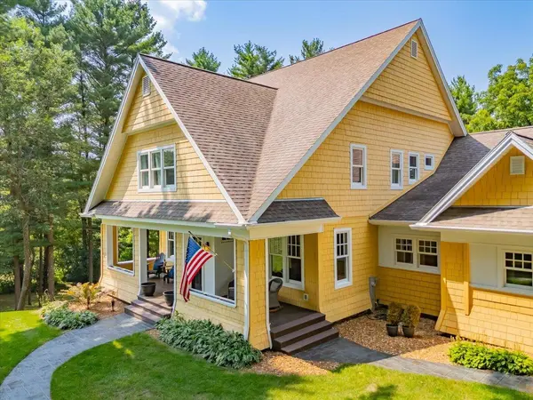 8462 Arbor Trace Drive, Verona, WI 53593