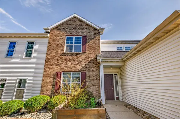 712 Dunn Avenue, Oregon, WI 53575