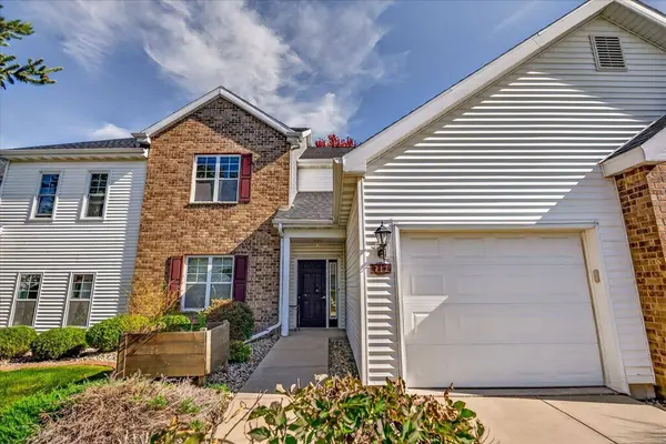 712 Dunn Avenue, Oregon, WI 53575