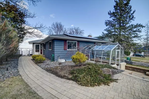 2526 Waunona Way, Madison, WI 53713
