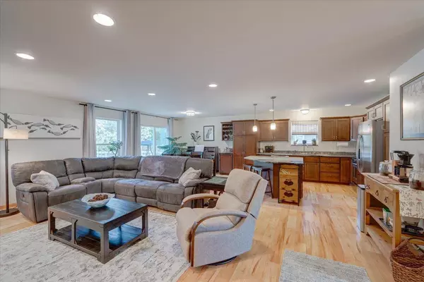 9014 Silkwood Trail, Verona, WI 53593