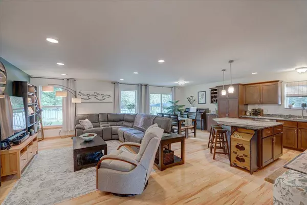 9014 Silkwood Trail, Verona, WI 53593