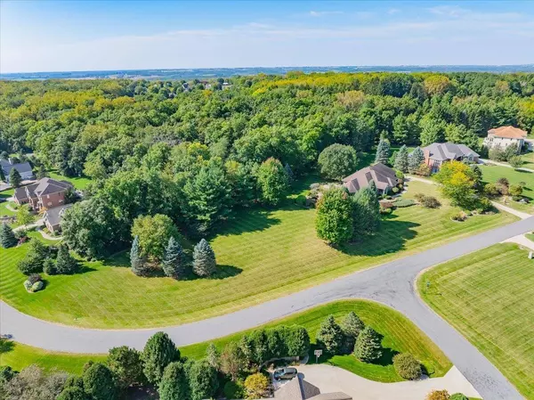 3307 & 3303 Saracen Way, Verona, WI 53593