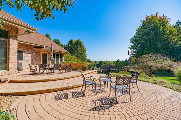 3307 & 3303 Saracen Way, Verona, WI 53593