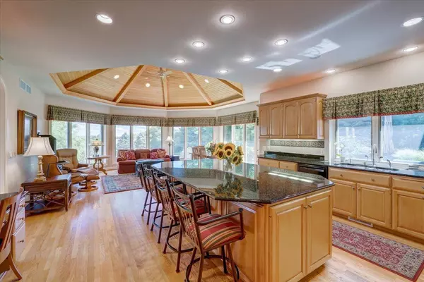 3307 & 3303 Saracen Way, Verona, WI 53593