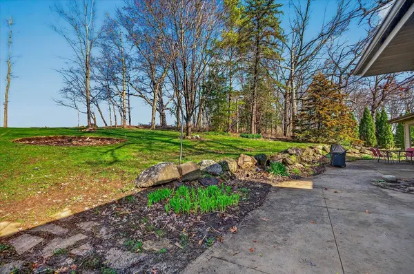 6097 Hellenbrand Road, Waunakee, WI 53597