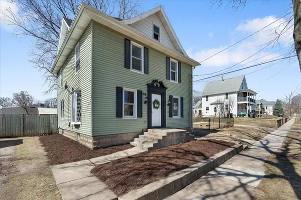 216 S Madison Street, Stoughton, WI 53589-2032