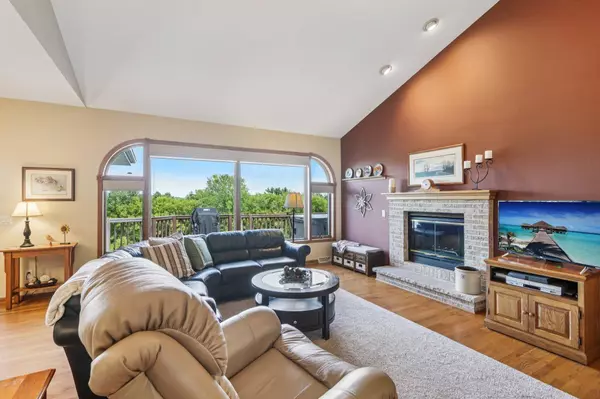 1778 Strawberry Road, Deerfield, WI 53531-9779