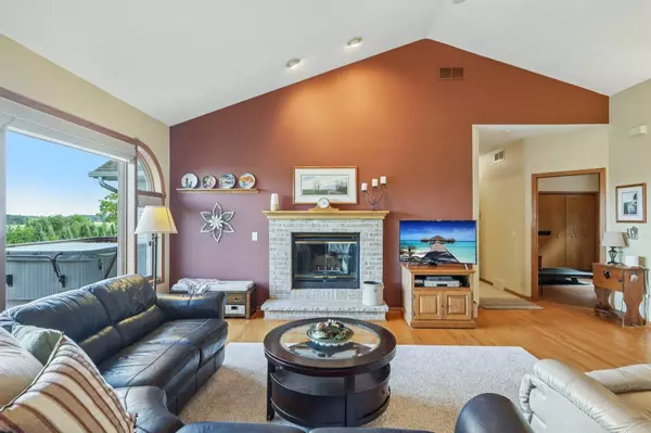 1778 Strawberry Road, Deerfield, WI 53531-9779