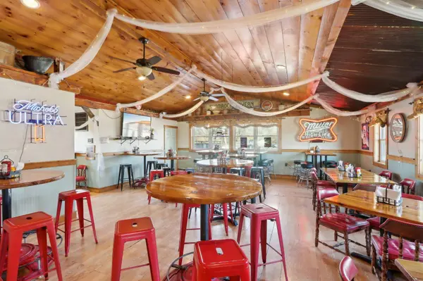 W11070 Highway 16 & 60, Columbus, WI 53925-0000