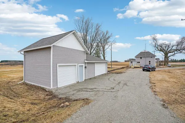 N5288 County Road D, Helenville, WI 53137-9742
