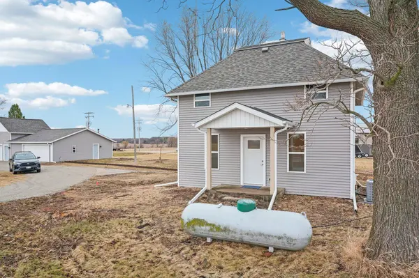 N5288 County Road D, Helenville, WI 53137-9742