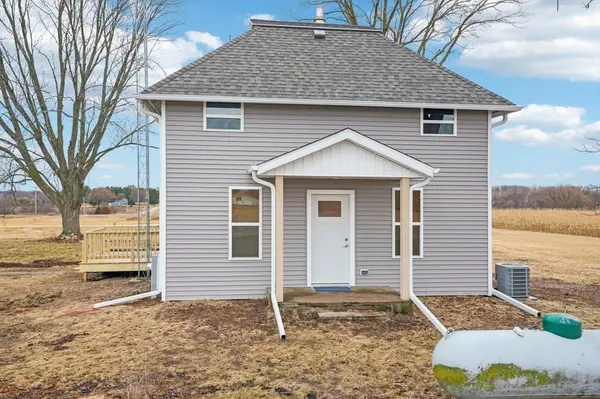 N5288 County Road D, Helenville, WI 53137-9742