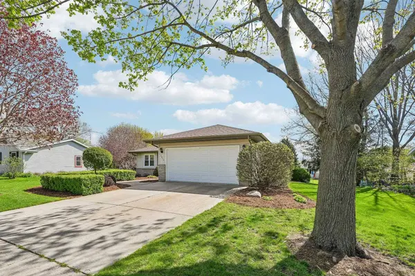 1413 Oak Street, Watertown, WI 53098-1136