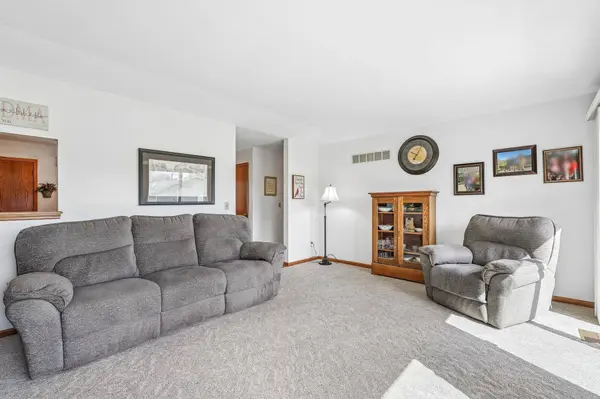 1413 Oak Street, Watertown, WI 53098-1136