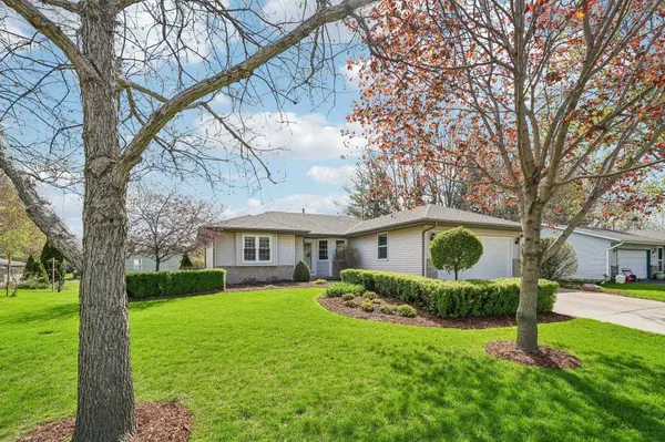 1413 Oak Street, Watertown, WI 53098-1136