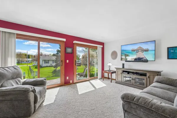 1413 Oak Street, Watertown, WI 53098-1136