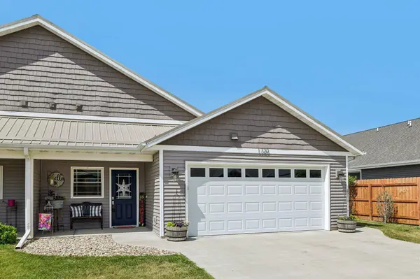 1720 Montclair Place, Fort Atkinson, WI 53538-3154