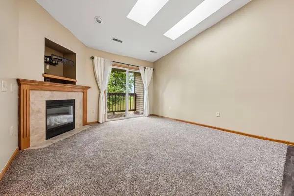 842 Evergreen Drive #1, Hartford, WI 53027-2456