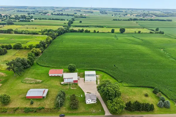 N1372-1374 Second Street Road, Watertown, WI 53098-4337