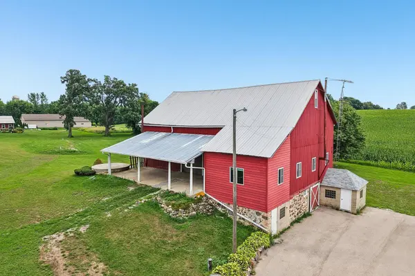 N1372-1374 Second Street Road, Watertown, WI 53098-4337