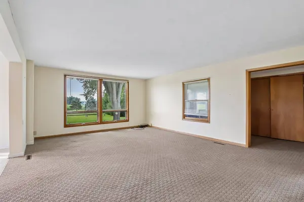 N1372-1374 Second Street Road, Watertown, WI 53098-4337
