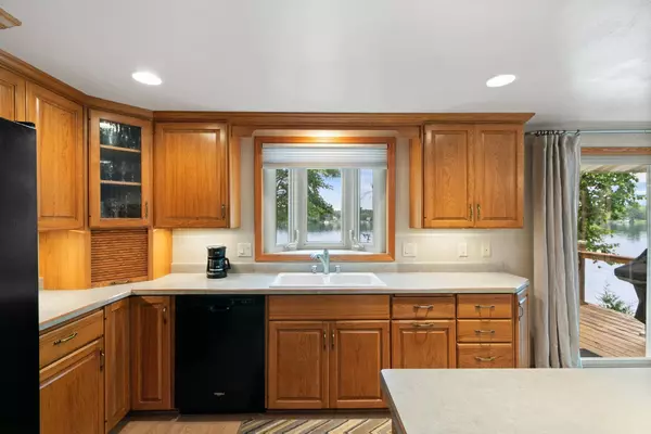 S7663 W Grandview Avenue, Merrimac, WI 53561