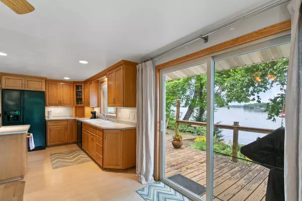 S7663 W Grandview Avenue, Merrimac, WI 53561