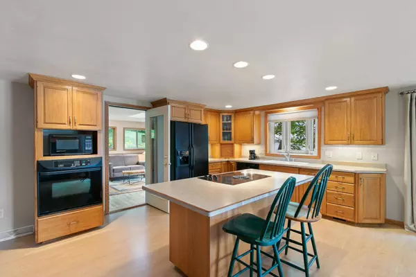 S7663 W Grandview Avenue, Merrimac, WI 53561