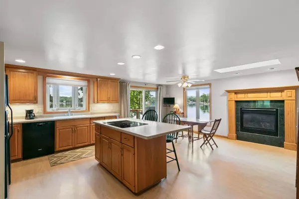 S7663 W Grandview Avenue, Merrimac, WI 53561