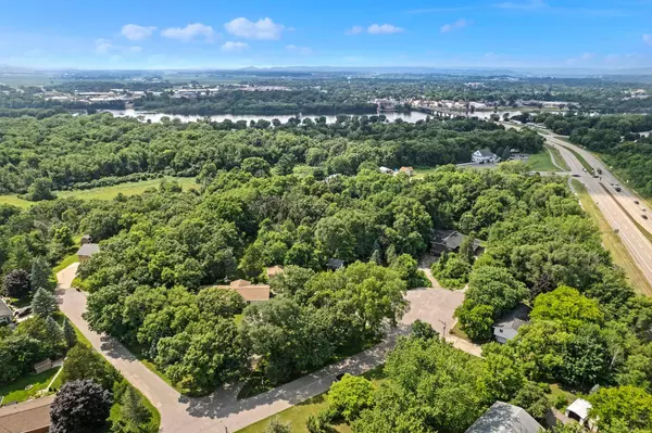 7437 North Street, Sauk City, WI 53583