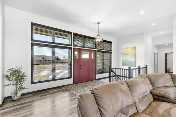 6432 Revere Pass, Deforest, WI 53532