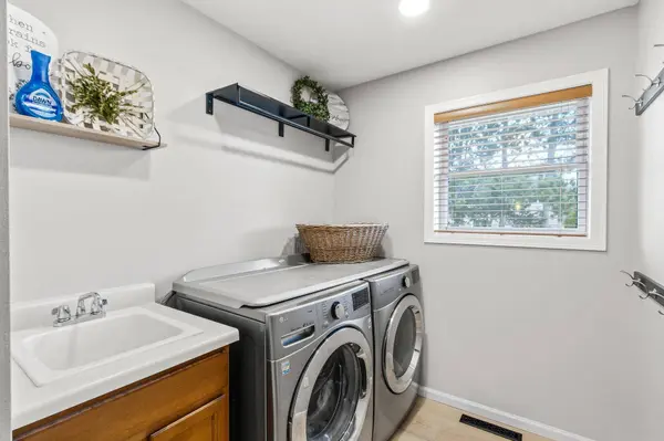 2028 Sandhill Drive, Prairie Du Sac, WI 53578