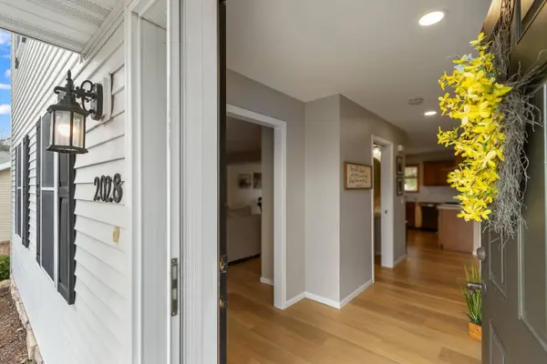 2028 Sandhill Drive, Prairie Du Sac, WI 53578