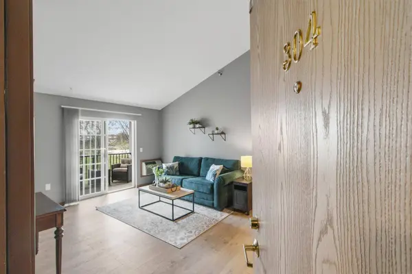 203 Kearney Way #304, Waunakee, WI 53597