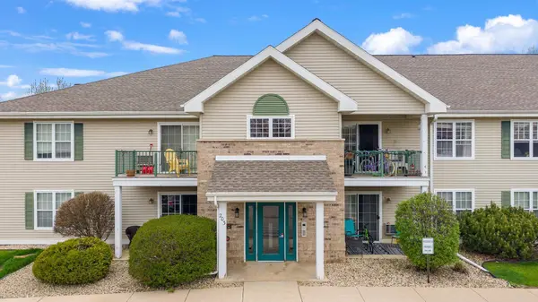 203 Kearney Way #304, Waunakee, WI 53597