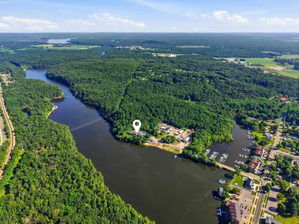 40 Illinois Avenue #8, Wisconsin Dells, WI 53965